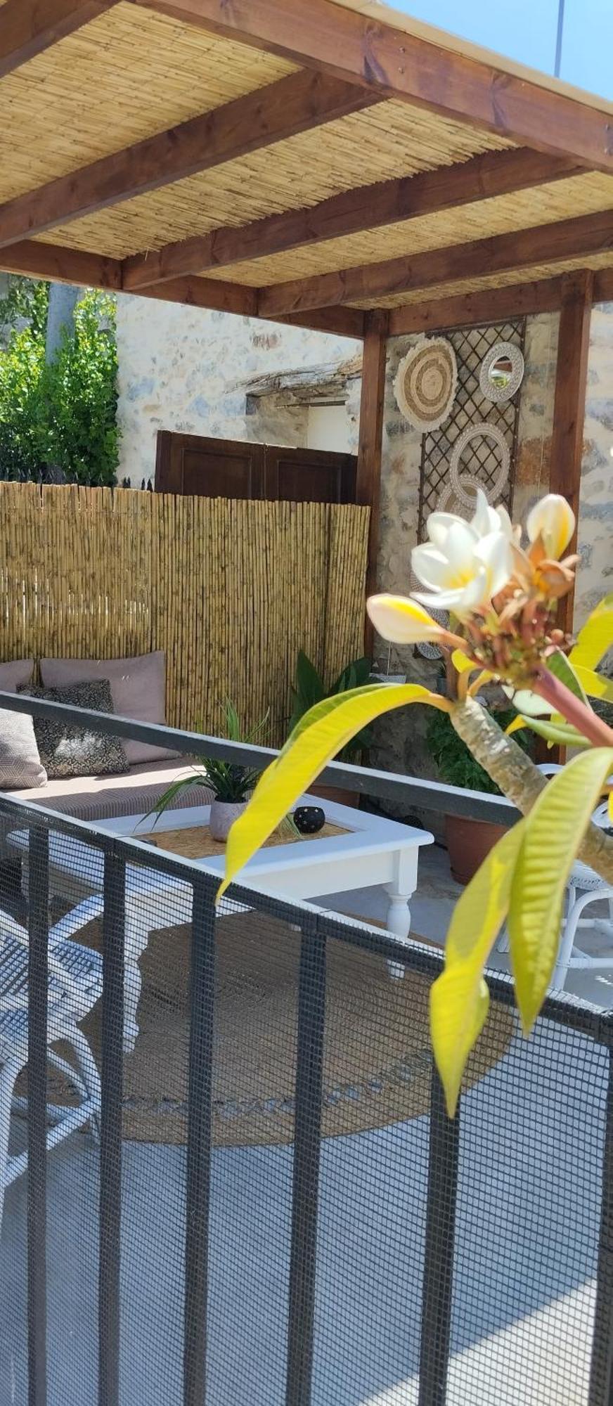 Namaste Family House Villa Pombia Buitenkant foto